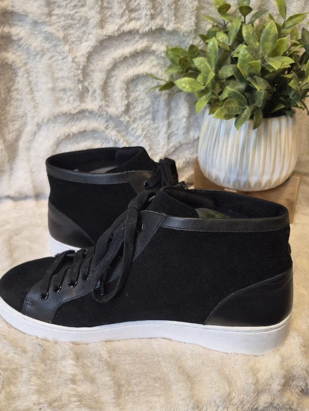 Vionic Splendid Torri Black Leather High Top Sneaker Shoes Women's Size 9.5